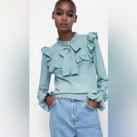 Zara women’s Ruffle knit sweater with Bow - Picture 5 of 14